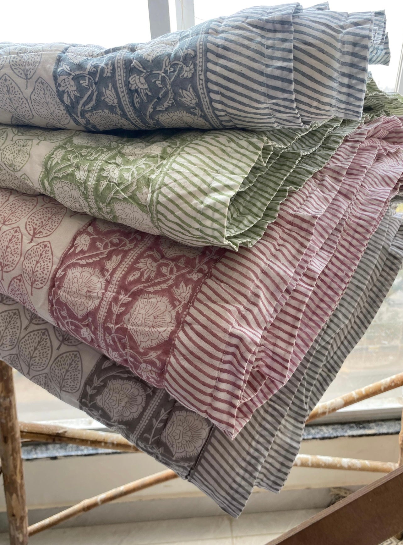 Jaipuri Razai Quilt — Leaf Blue (King + Pillow Cases)