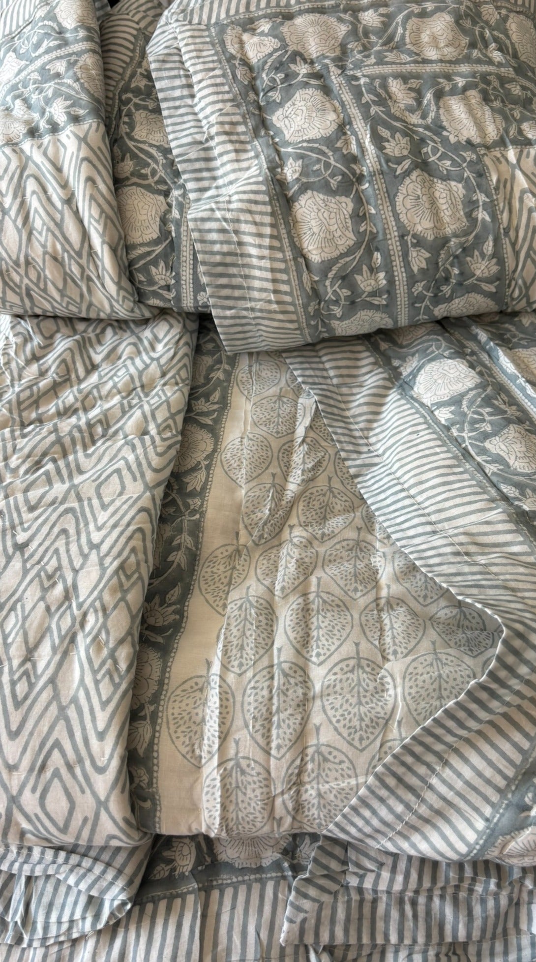 Jaipuri Razai Quilt — Leaf Blue (King + Pillow Cases)