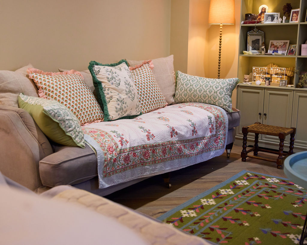 Handcrafted Kantha Throw — Florals Blue