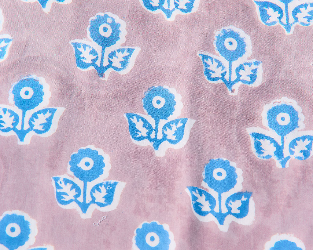 Cottage Light Dolly Cover — Motif Blue Piped Elasticated