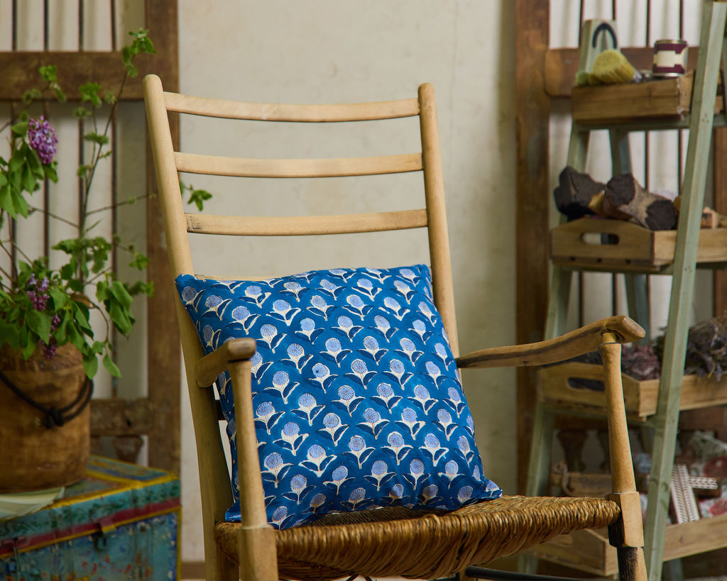 Cottage Core Cushion - Motif Indigo Piped