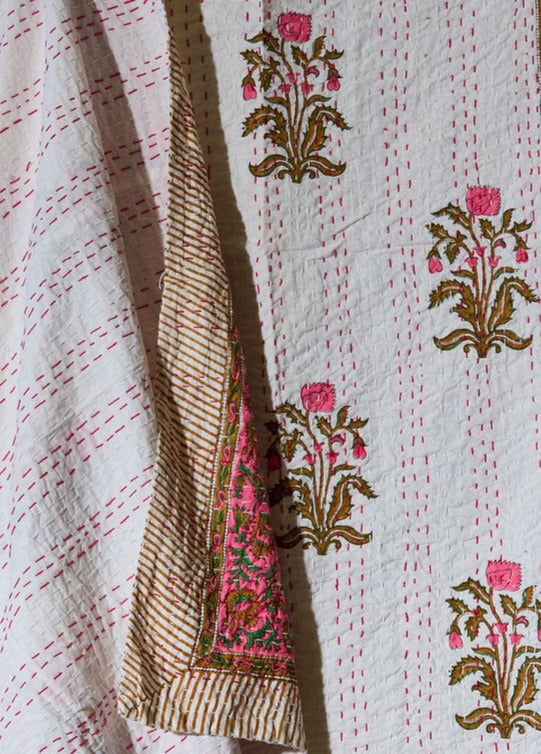 Handcrafted Kantha Throw — Paisley Cream and Pink