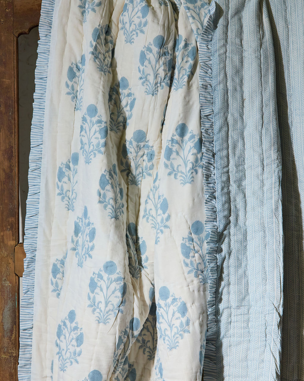 Cotton Razai Quilt — Large Floral, Pale White & Blue (King + Pillow Cases), size King (229 x 274 cm) + 2 Pillow Cases
